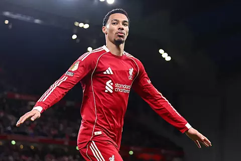 إيكيتيكي يعادل ويلبيك وماتيتا.. جدول ترتيب هدافي الدوري الإنجليزي الممتاز